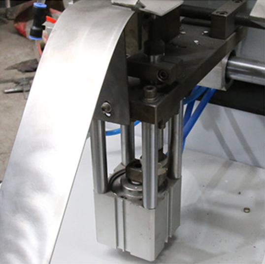 Станок для установки люверсов в пакеты JD-166 Станок для установки люверсов в пакеты JD-166