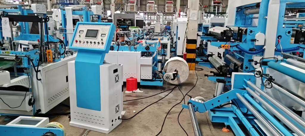 Машина для изготовления нетканых пакетов ZX-350