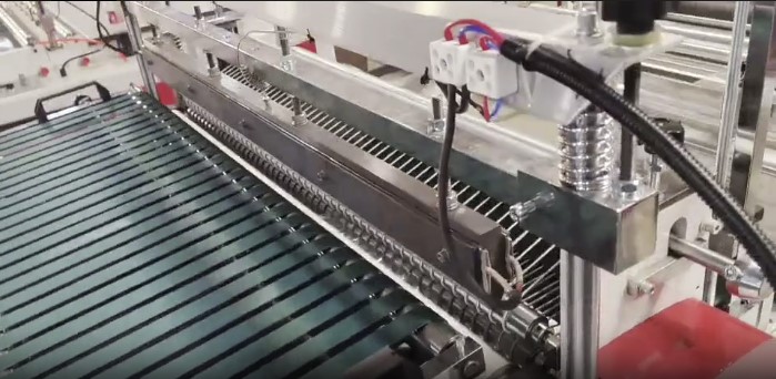 Станок для пакетов с клеевым клапаном QL-600-1