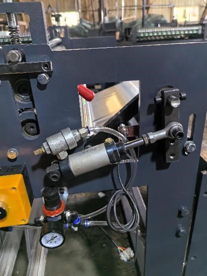 Пакетодельный станок с припайкой zip-lock застежки RS-800