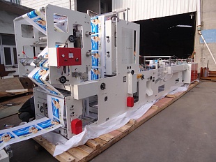 Фото пакетоделательной машины CW-800SBD+ZP на заводе-изготовителе